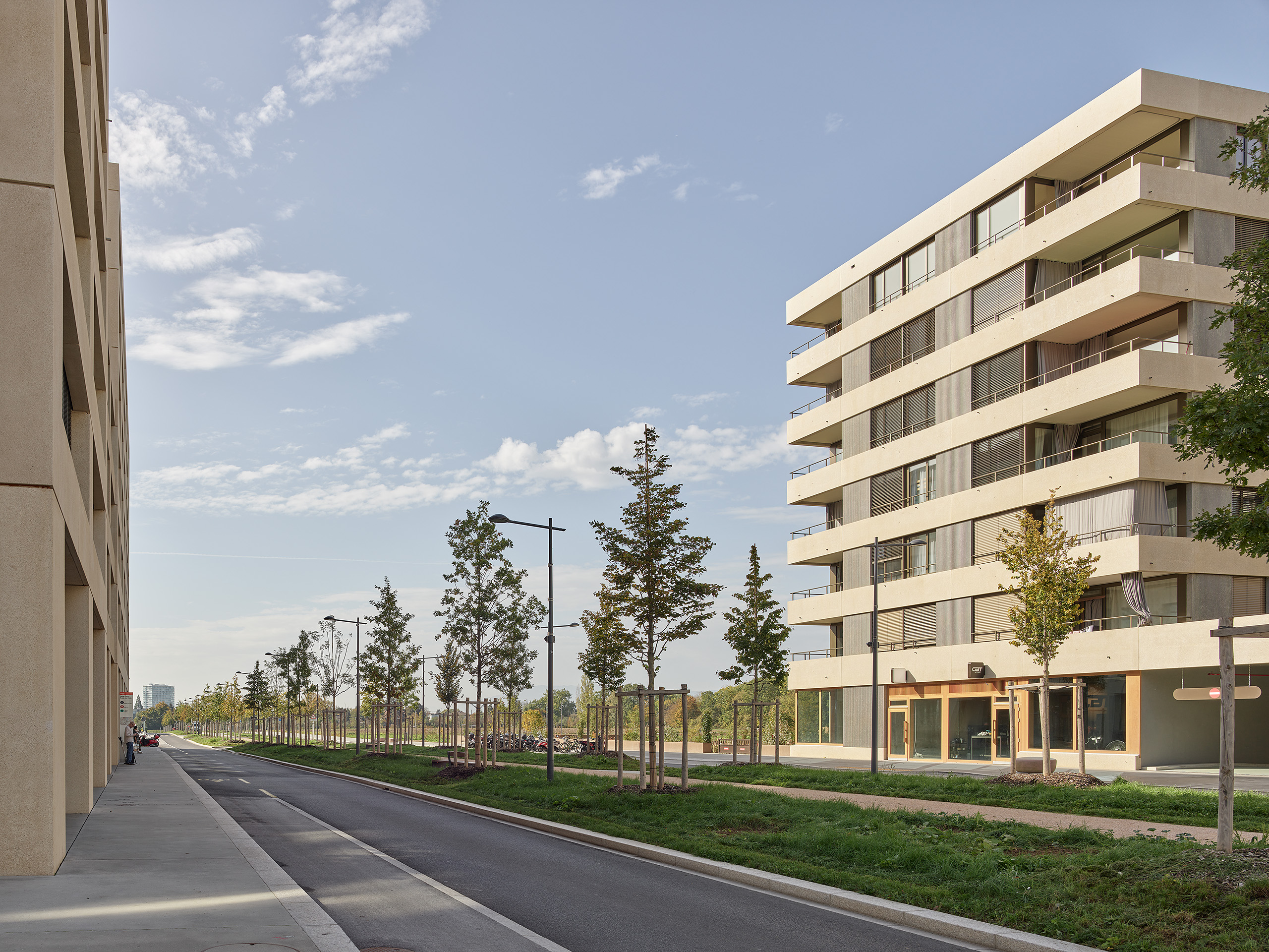 Ahp0094 AIQ4 013044 J2560